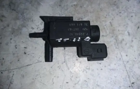 Volvo XC90 Turbo solenoid valve 72224010
