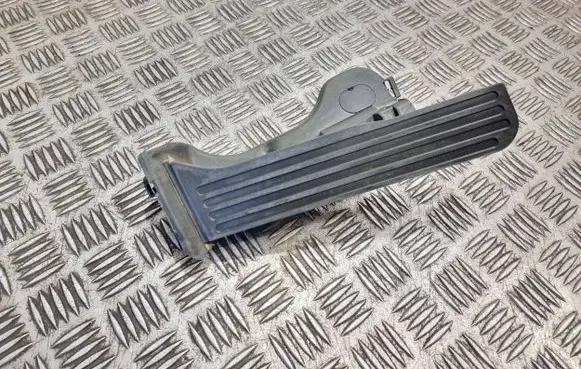 Volkswagen PASSAT B6 Accelerator throttle pedal 1K1721503L 6PV00860000 1042706