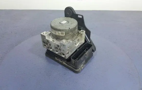 Skoda Superb B5 (3U) ABS Pump 5Q0614517CG
