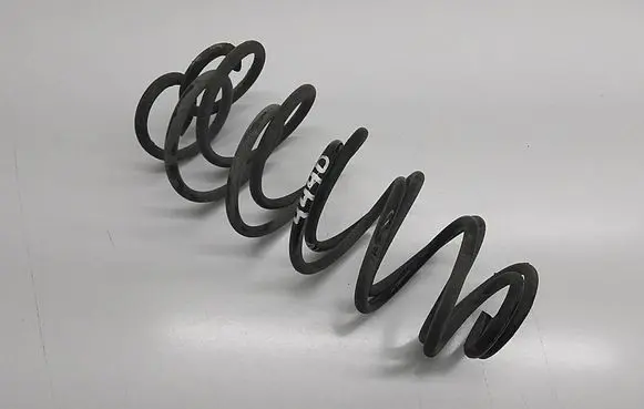 Peugeot 208 Rear coil spring 9673405880