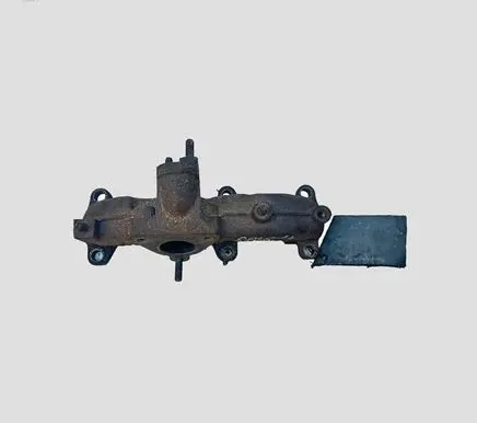 Volkswagen Polo Exhaust manifold 045253033