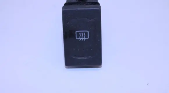 Volkswagen PASSAT B5.5 Windscreen/window heater switch 3B0959621D