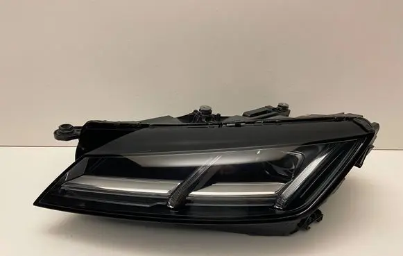 Audi TT TTS RS Mk3 8S Headlight/headlamp 8S0941033C 04S824ALN 030129323102