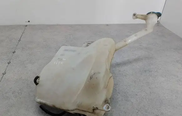 Nissan Qashqai+2 Windshield washer fluid reservoir/tank 28910-JD900