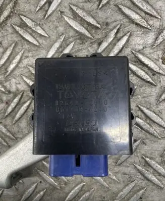 Toyota Yaris Light module LCM