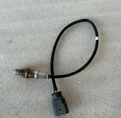 Volkswagen Tiguan Lambda probe sensor 05L906262D