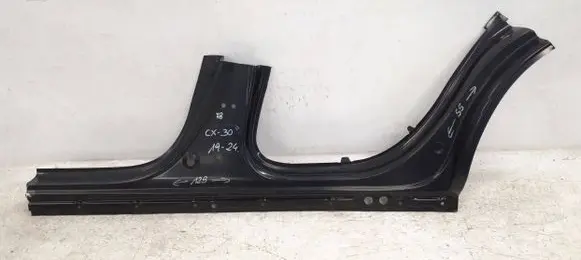 Mazda CX-30 Sill