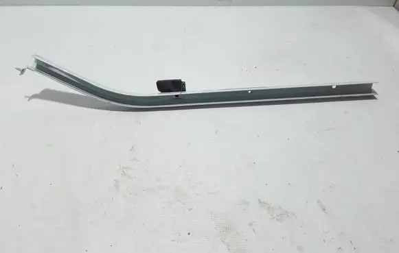 Dacia Dokker Sliding door middle roller runner 777900579R