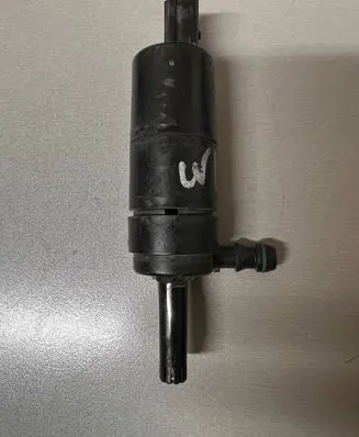 Volkswagen Golf Plus Windscreen/windshield washer pump 3B7955681 0075403212