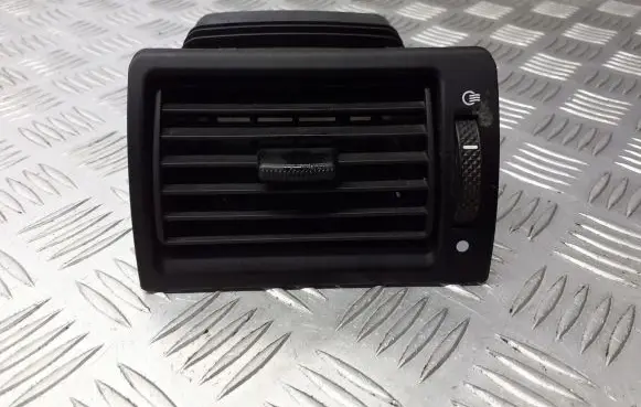 Ford Mondeo Mk III Dashboard air vent grill cover trim 1S7H-A018B09
