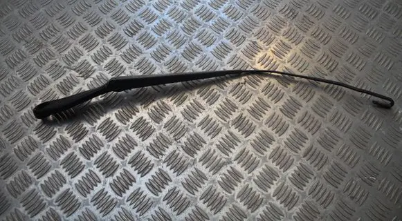 Chrysler Sebring (ST-22 - JR) Front wiper blade arm 04806042