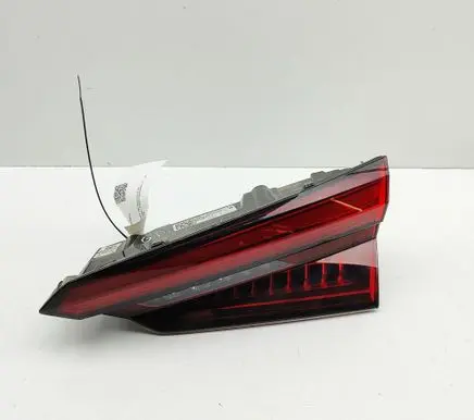 Audi A5 Tailgate rear/tail lights 8W6945094J