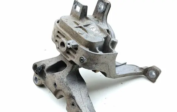 Mercedes-Benz A W177 Engine mount bracket A2472401900 18353 ZGS002