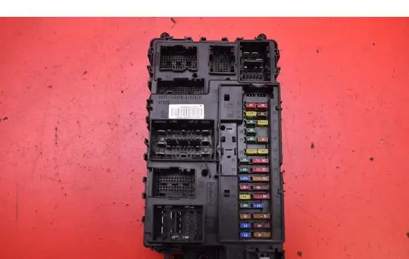 Ford Mondeo MK I Fuse box set FU5T-15604