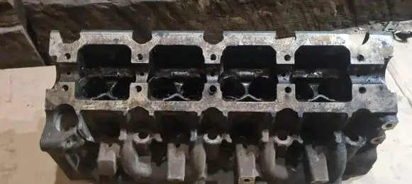 Volvo S70 V70 V70 XC Engine head F4076 89S05