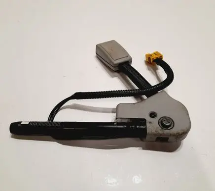 Hyundai Sonata Front seatbelt buckle 888403K020