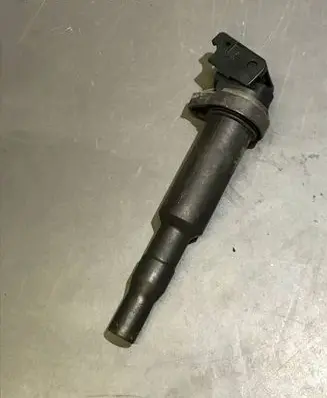 High voltage ignition coil