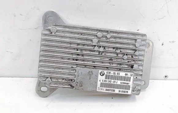 BMW 7 F01 F02 F03 F04 Suspension control unit/module 6851242