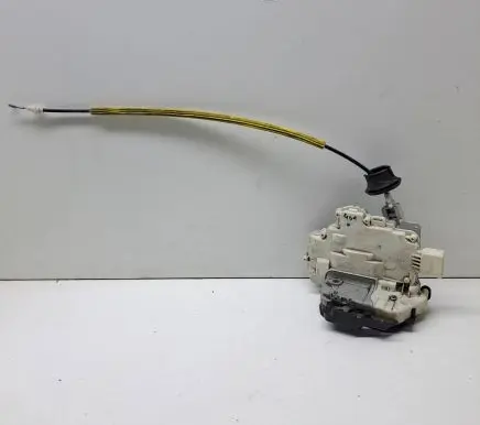 Audi A6 S6 C6 4F Rear door lock 4F0839016A