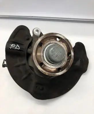 Mercedes-Benz A W177 Front wheel hub A2473320800