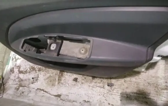 Fiat Doblo Front door card panel trim