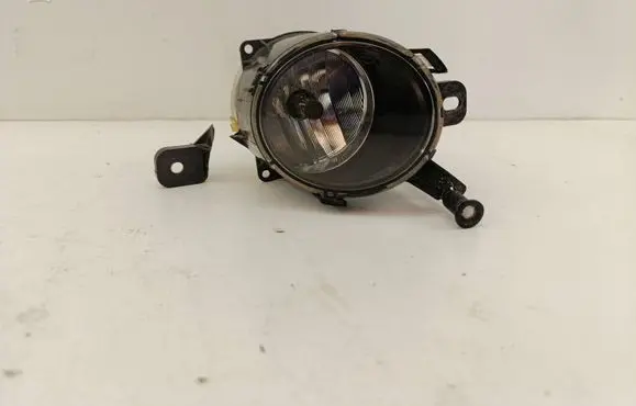 Chevrolet Malibu Front fog light 94708774