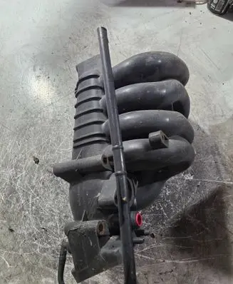 Ford Mondeo Mk III Intake manifold N8U4A