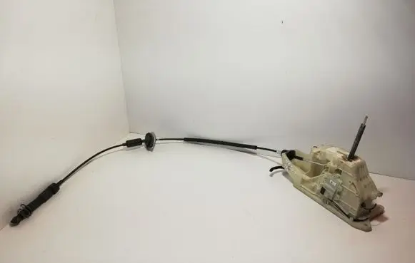 Hyundai Tucson TL Gear shifter/selector 46700D3XXX