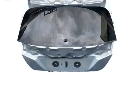 Nissan Leaf II (ZE1) Tailgate/trunk/boot lid