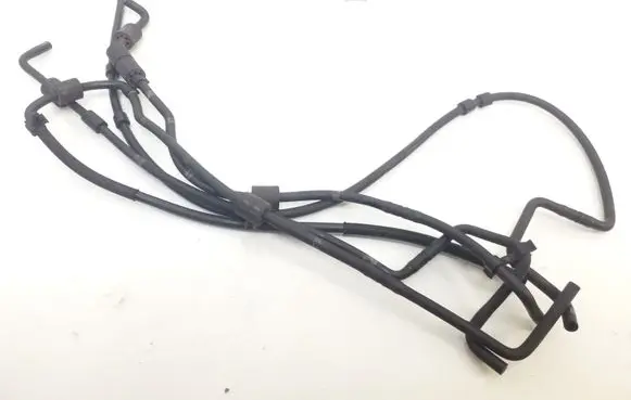 Volkswagen PASSAT B6 Vacuum line/pipe/hose 044803
