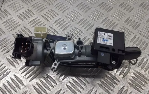 Suzuki Swift I Ignition lock 33970-62J00