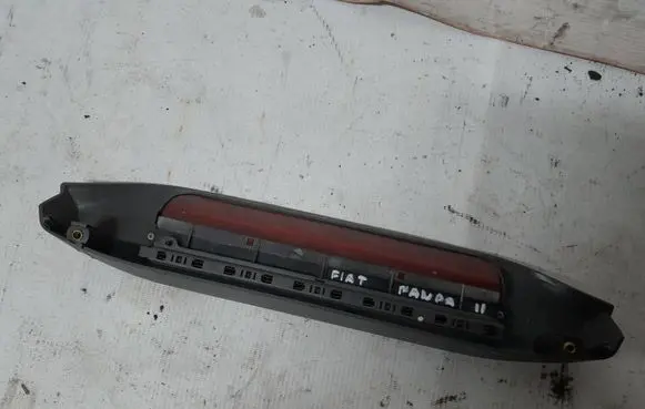Fiat Panda II Third/center stoplight