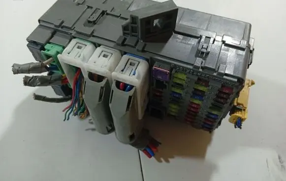 Fuse box set