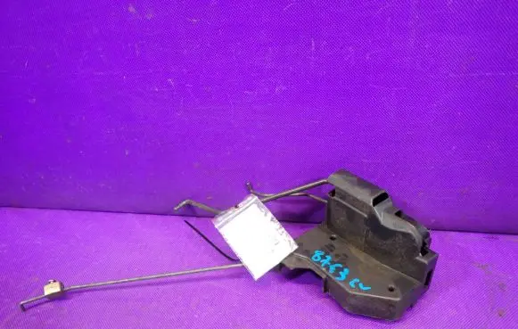 Hyundai Getz Front door lock