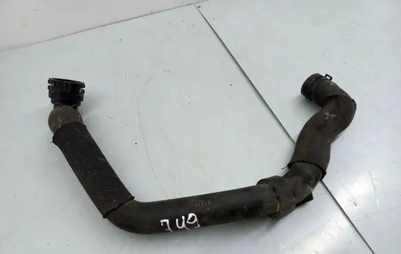 Volkswagen Jetta VI Engine coolant pipe/hose 5C0122051N