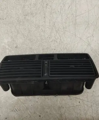 Volkswagen Golf IV Dash center air vent grill 1J0819736C 1J0819728C