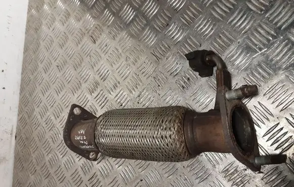 KIA Sorento Muffler pipe connector clamp 