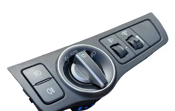Hyundai i40 Light switch 933003Z100 39R1021000 1406140133