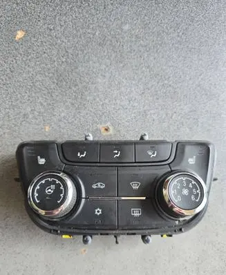 Opel Mokka Climate control unit 13474047 A2C9943170001