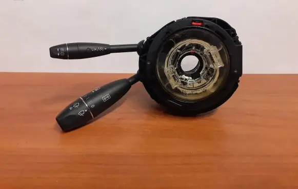 Mercedes-Benz E A207 Indicator stalk 5332 A2124407503