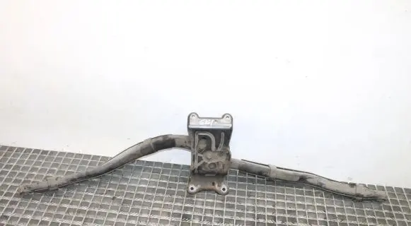 Mercedes-Benz B W245 Engine mounting bracket