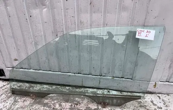Honda Civic Front door window glass four-door 43R001070