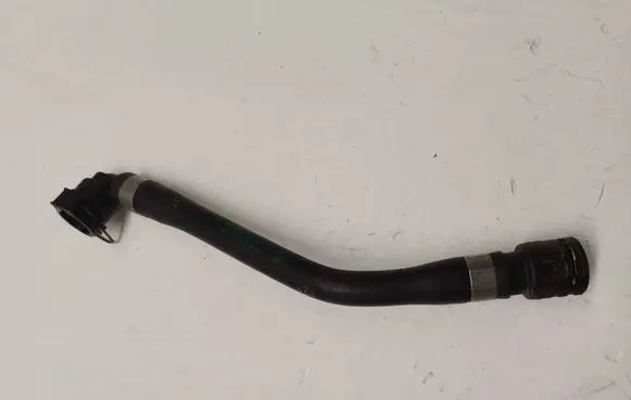 BMW 7 G11 G12 Engine coolant pipe/hose 8572907