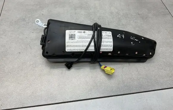 Audi A3 S3 8P Seat airbag 8P7880242B