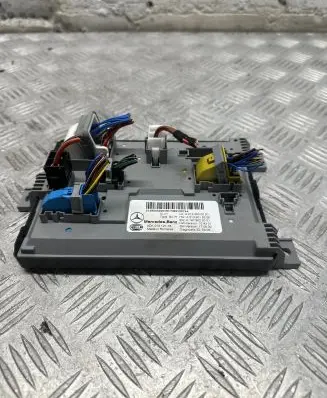 Mercedes-Benz E AMG W213 Comfort/convenience module A2139005220 5DK01312116 A2139015206