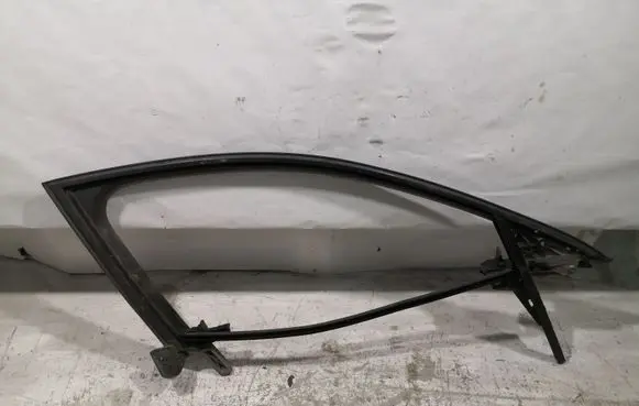 Audi A8 S8 D3 4E Front door window/glass frame 4E0837608F