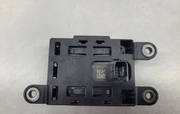 Dacia Logan III Distronic sensor radar 285J90129R 284476670R 259975285R