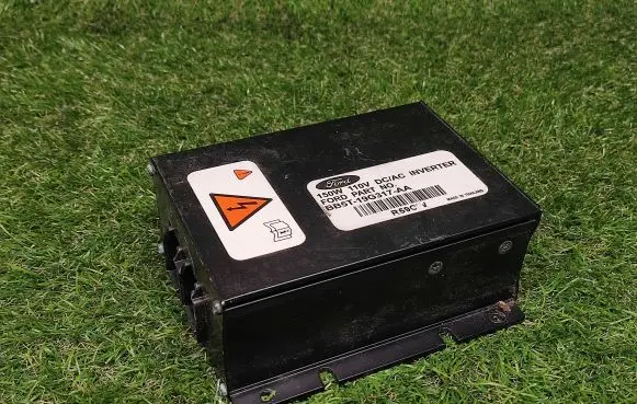 Ford Explorer Voltage converter inverter BB5T19G317AA