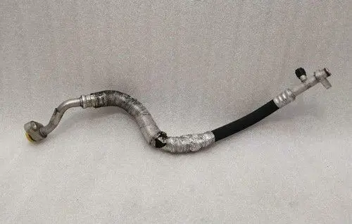 Mercedes-Benz C W204 Air conditioning (A/C) pipe/hose A2048309615