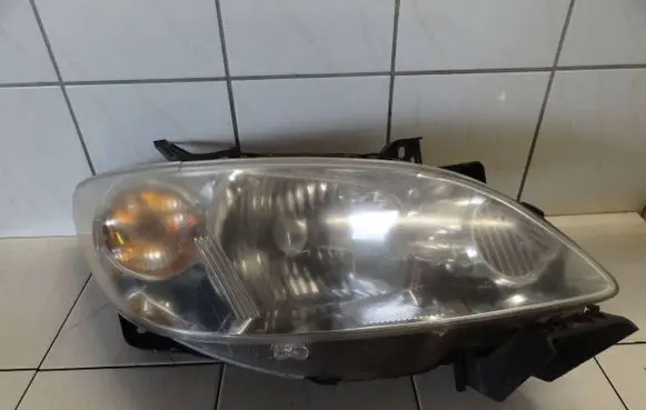 Mazda MPV II LW Headlight/headlamp